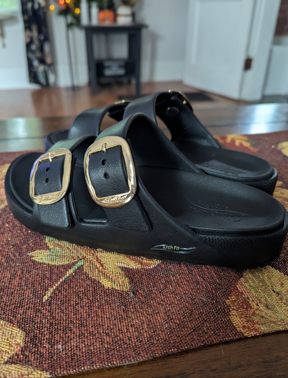 Skechers Foamies Arch Fit Cali Breeze Sandals Shoes Black Gold Size 7